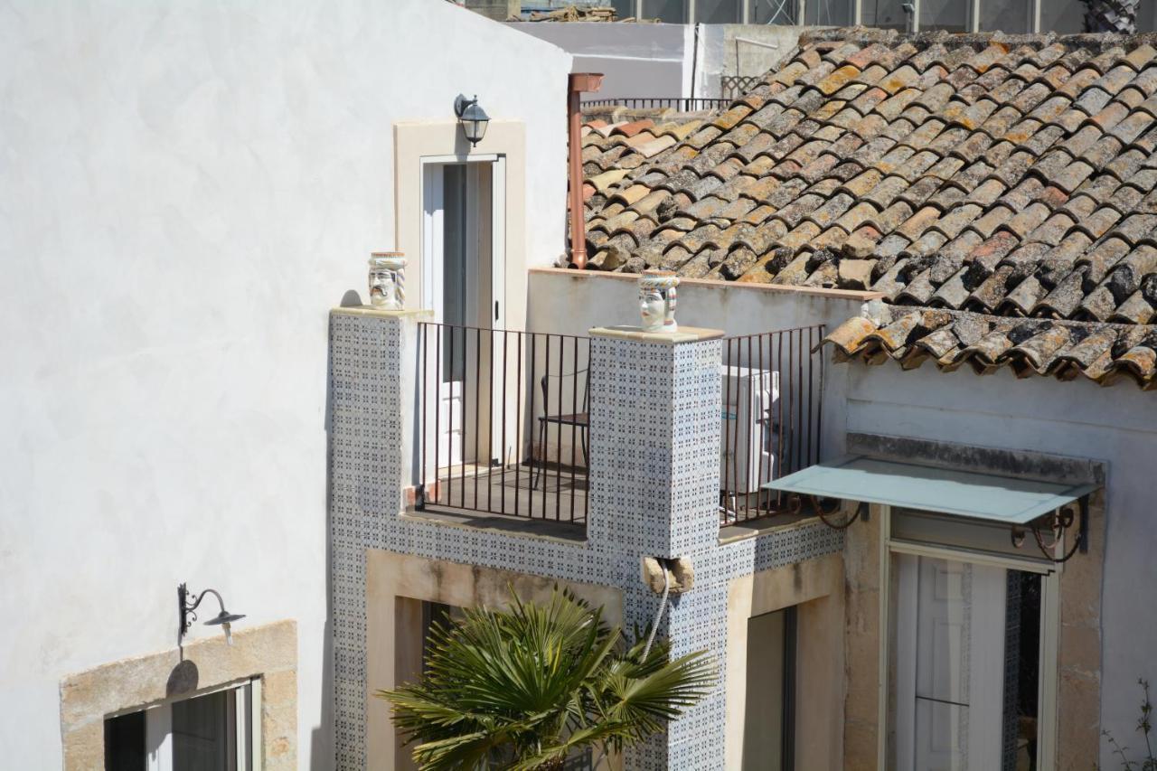 Casale Rocca Fiorita Bed and Breakfast Acate Exterior foto