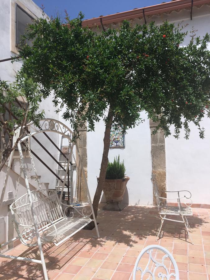 Casale Rocca Fiorita Bed and Breakfast Acate Exterior foto